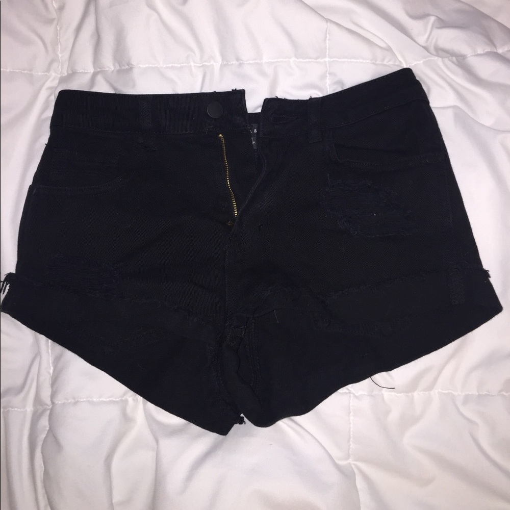 Kendall & Kylie distressed high waisted shorts