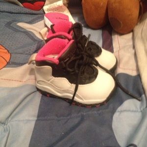 Nike girls sneakers Jordan