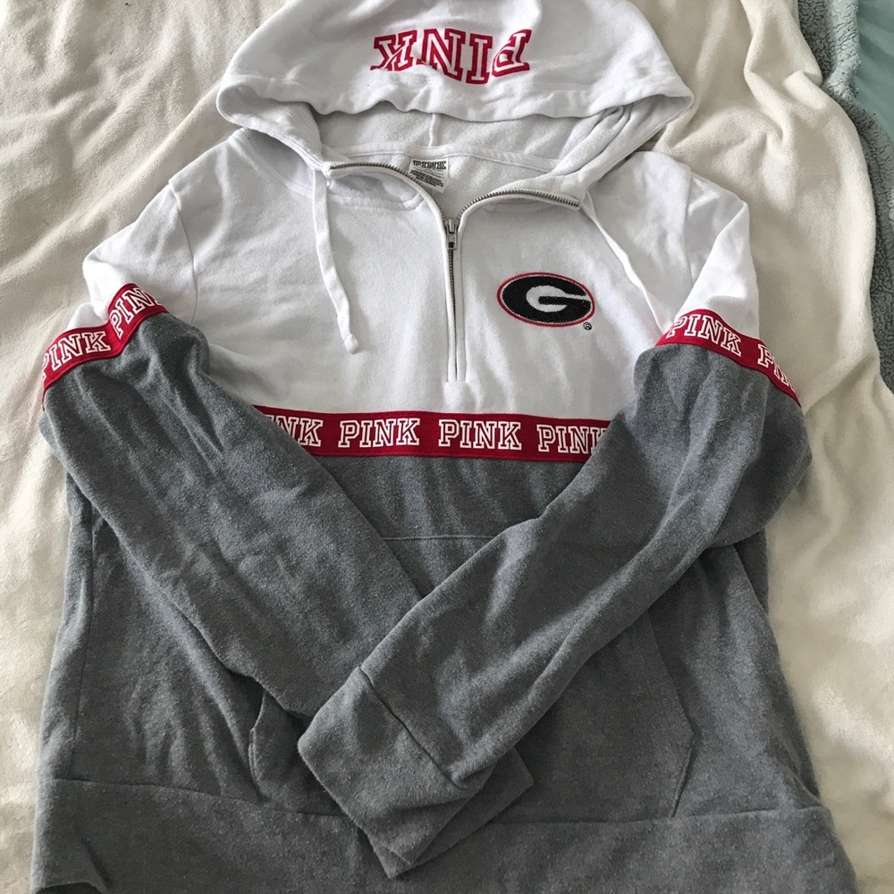 Georgia bulldogs vs pink hoodie