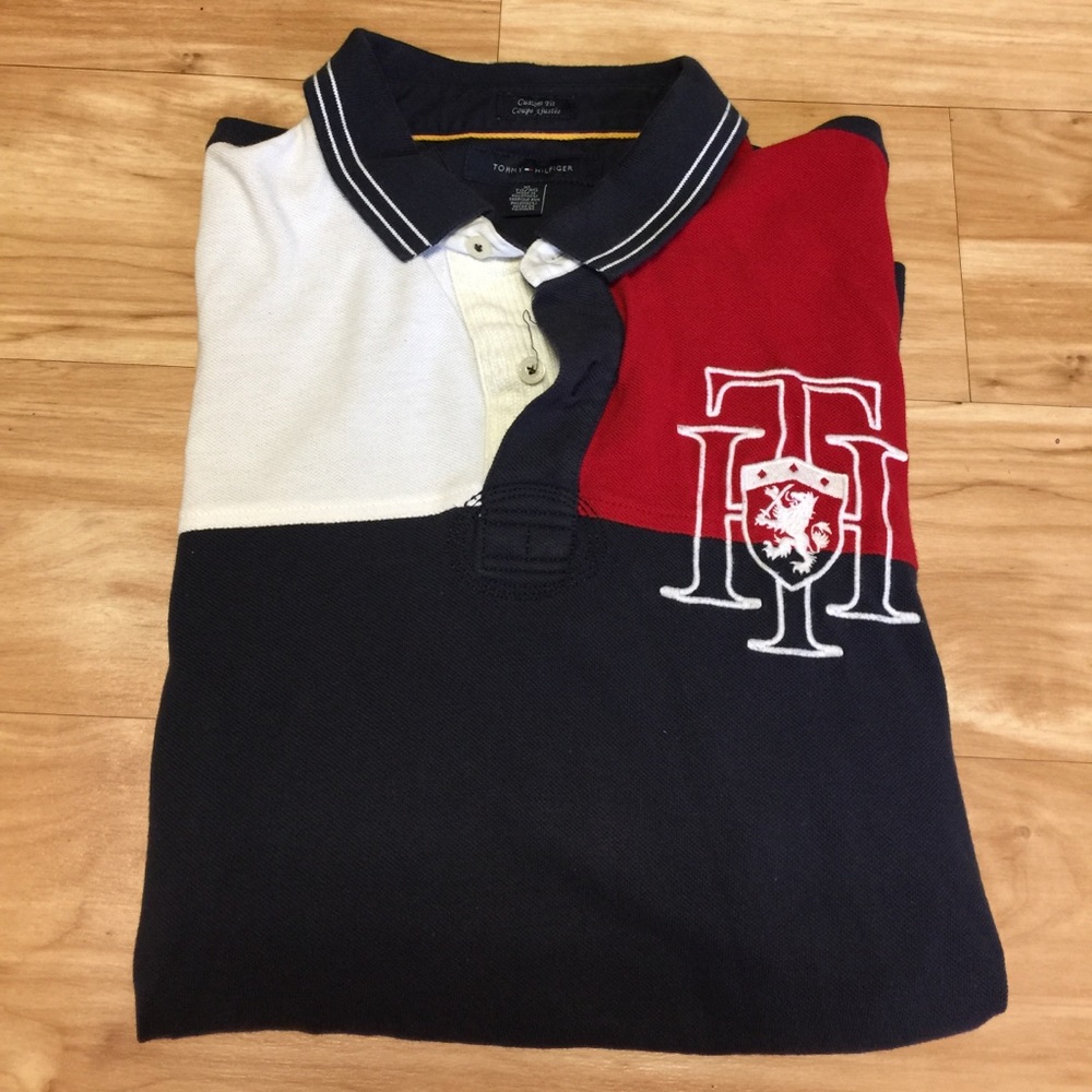 Never Worn** CLASSIC Tommy Hilfiger polo