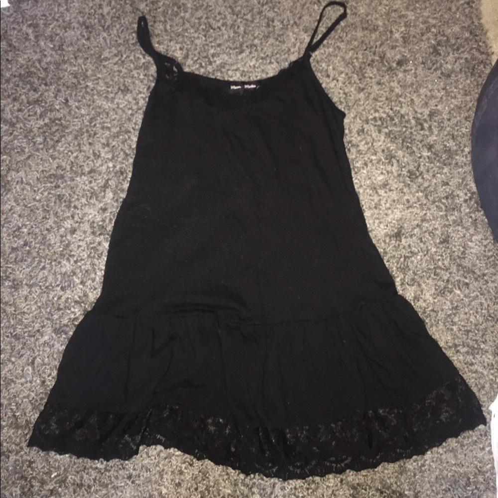 Short slip dress.