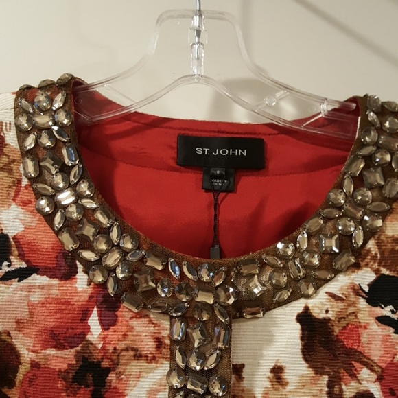 St John flowered ruby colored coat - Picture 2 of 4