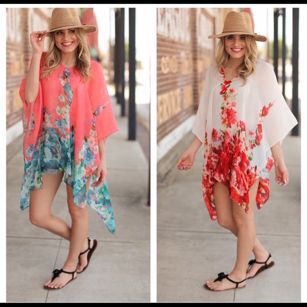 SOLD‼️ 🎉🎈Coral Floral Bathing Suit Coverup👙 - Picture 2 of 2