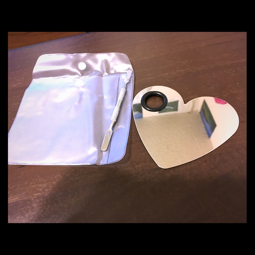 Heart make up plate w/spatula