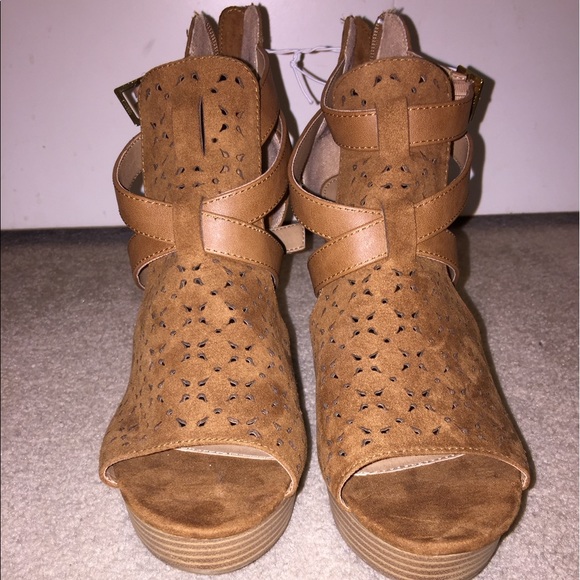 Report Wedges from Nordstrom - Picture 1 of 5