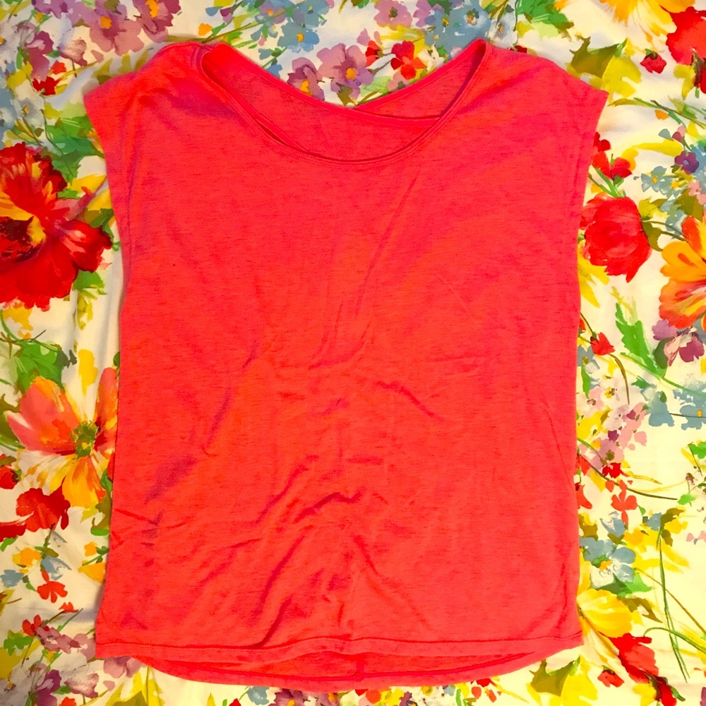 🌦️Come Clean Closet Sale🌦️ NWOT Workout top