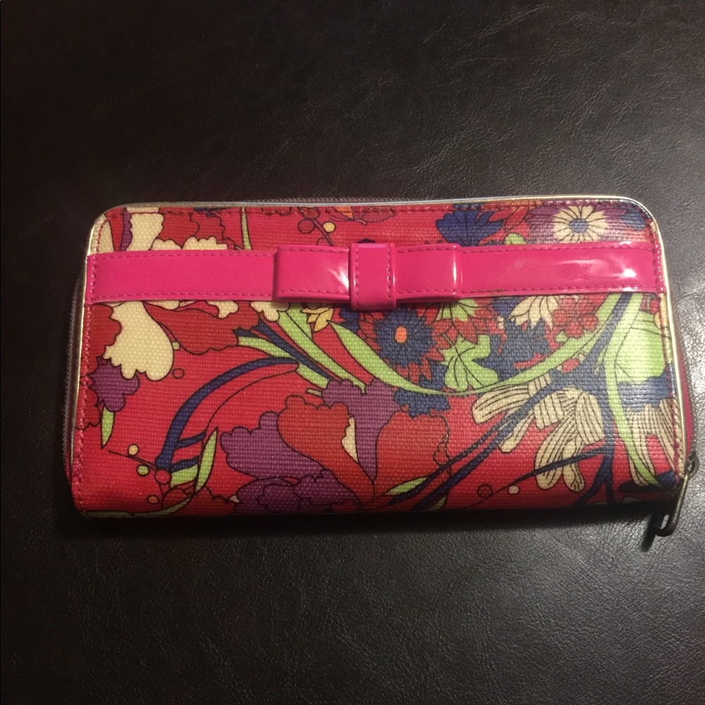 Sak roots wallet