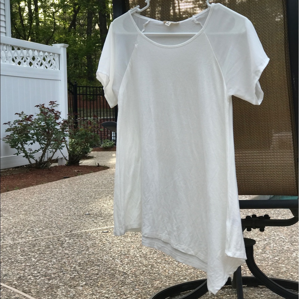 Zenana Outfitters top with diagonal hem.