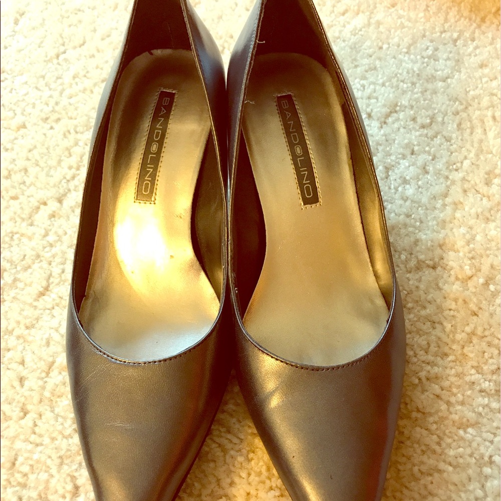 Bandolino Silver Gray  Short Heeles Shoes