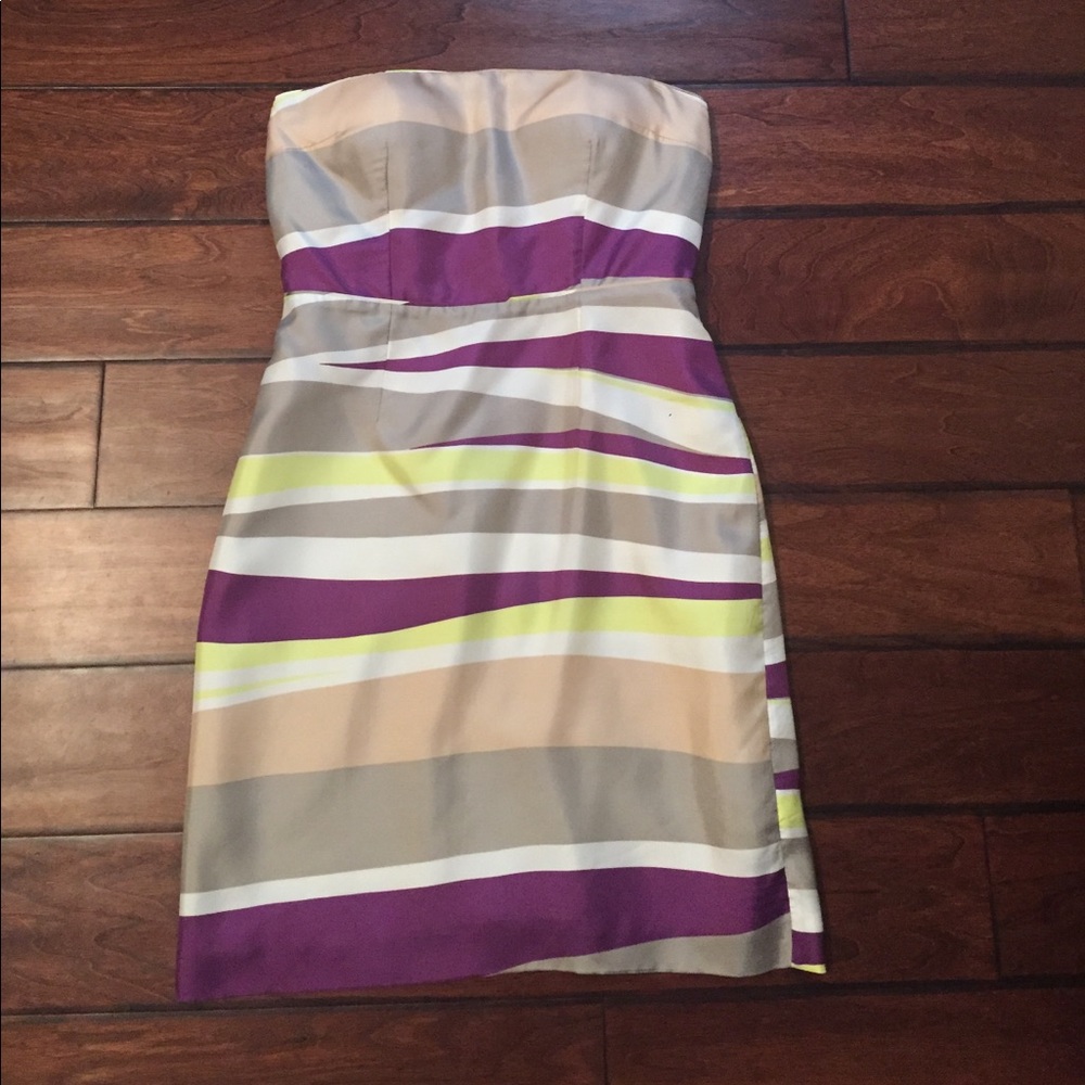 Worn once! Perfect dress for a wedding!