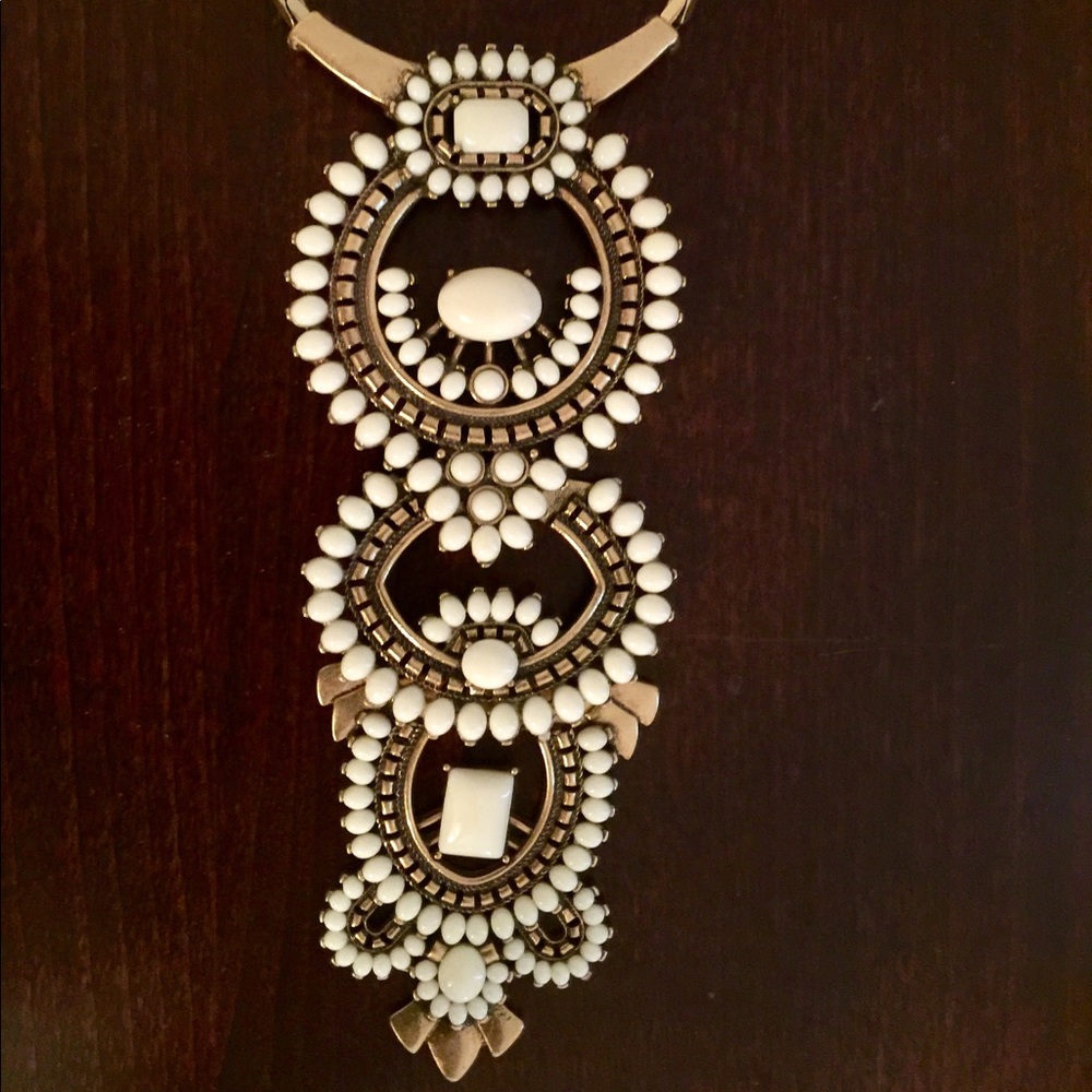 Stella & Dot Havana necklace - gold