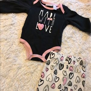 Baby girl clothes! 🎀