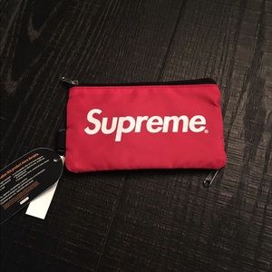 Supreme pouch