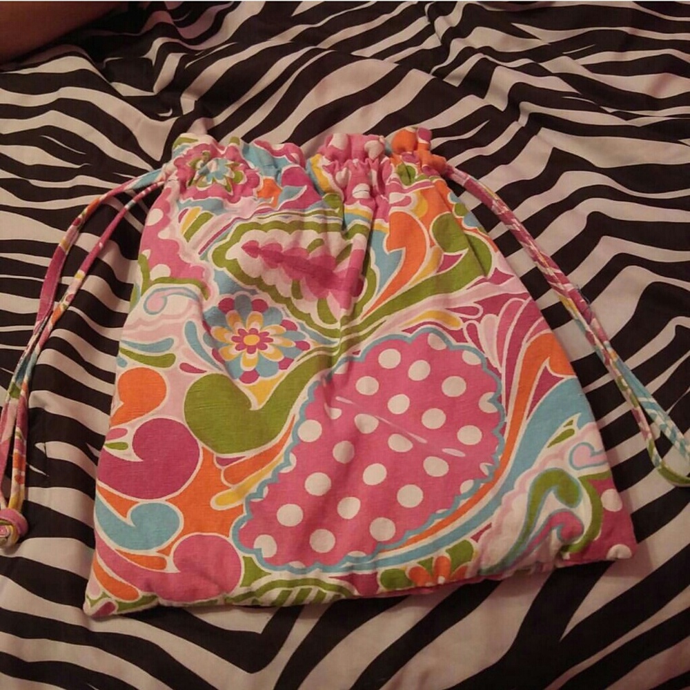 Bulkhead Betties pool bag