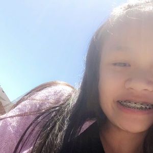 Meet your Posher, Cynthia