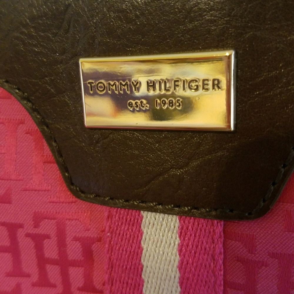 Tommie Hilfiger cross body