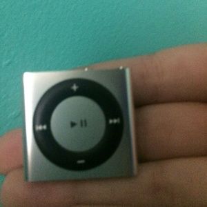 IPOD shuffle
