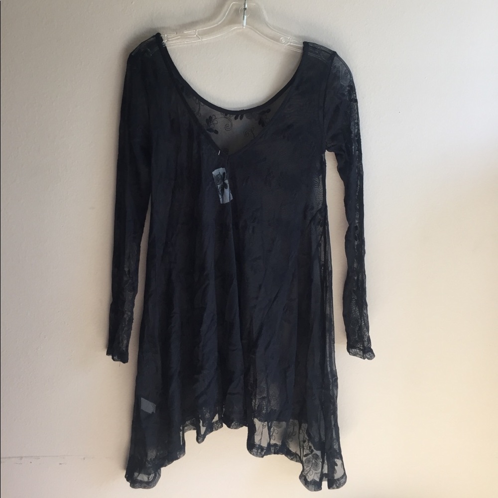 Black lace dress/top