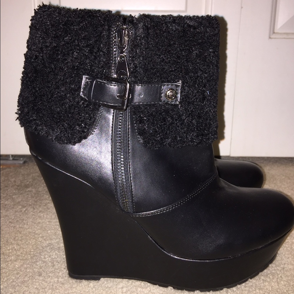 GUESS fur booties