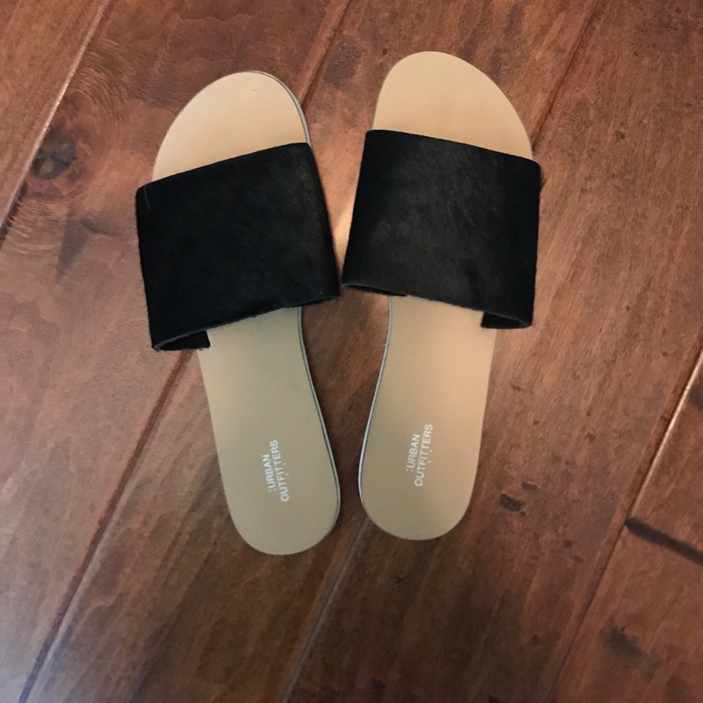 Urban Outfitters Slides