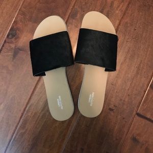 Urban Outfitters Slides