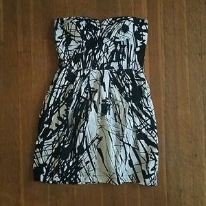 Fun and artsy party dress!