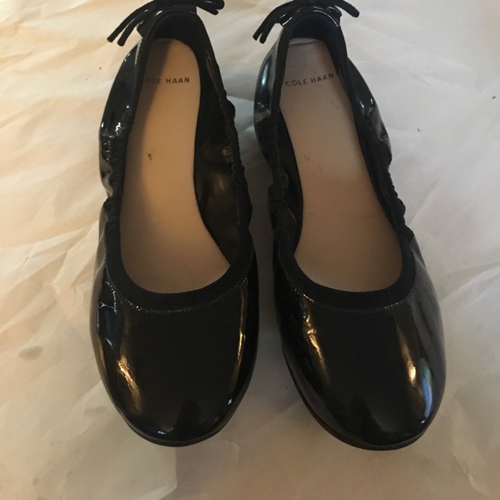 🔥MAKE AN OFFER🔥Black Patent Leather Flats