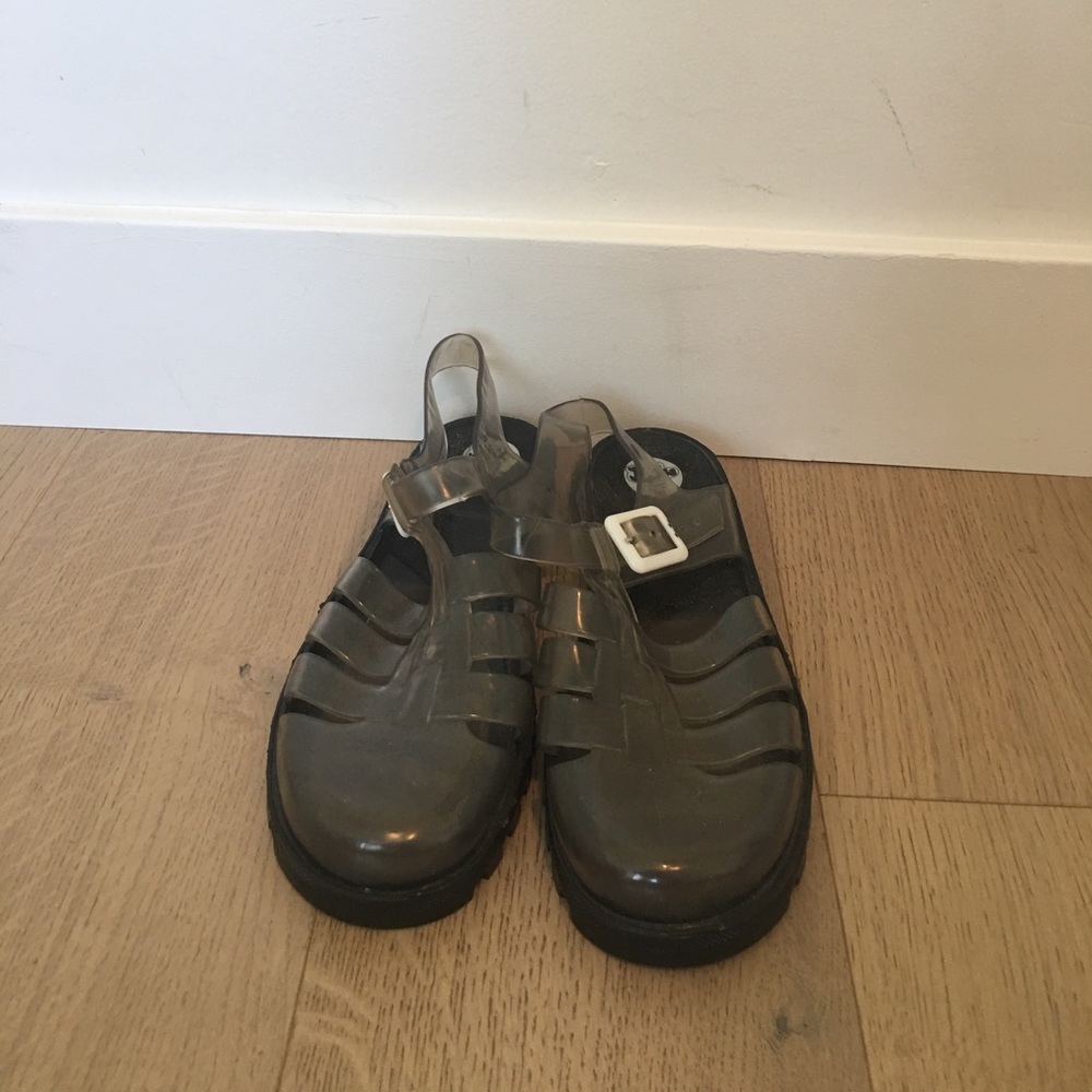 clear jelly sandals