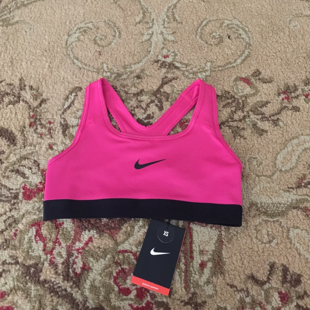 Gift 🎁 Nike Dri-Fit Pink Sport Bra Size XS