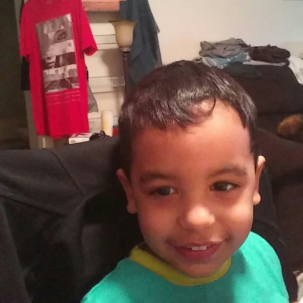 Meet your Posher, Crystal