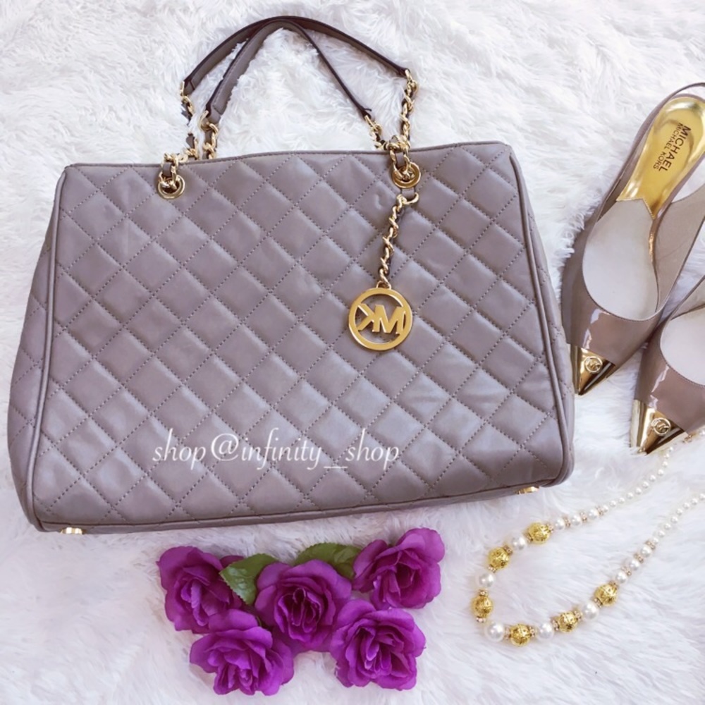 ⭕️Sale today only!⭕️Michael Kors Large Tote