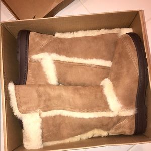 UGG Katia in Chestnut