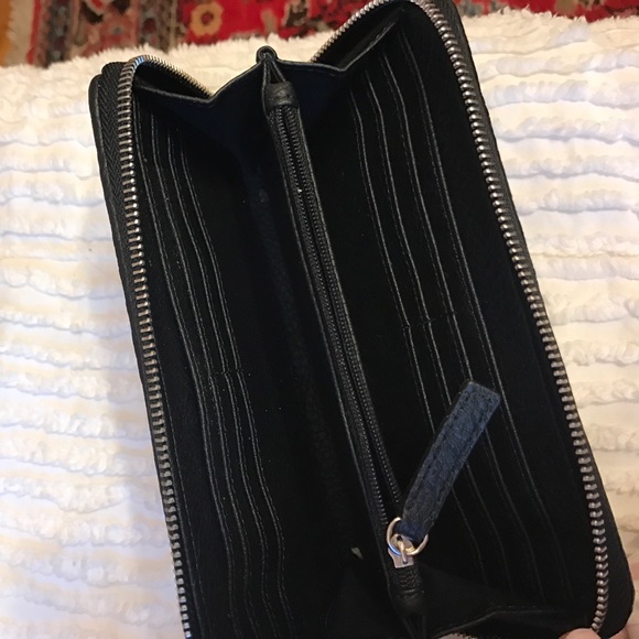 Calvin Klein Wallet - Picture 3 of 3