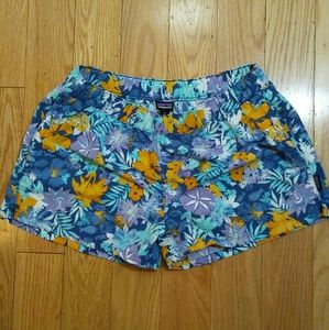 Neo tropics/channel blue board shorts