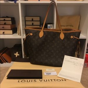 💢Sold💢 Authentic Louis Vuitton Neverfull MM