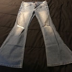 ** NWT Hollister flair jeans