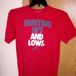 Nike men's "Hunting Hi's and Lows" tee
