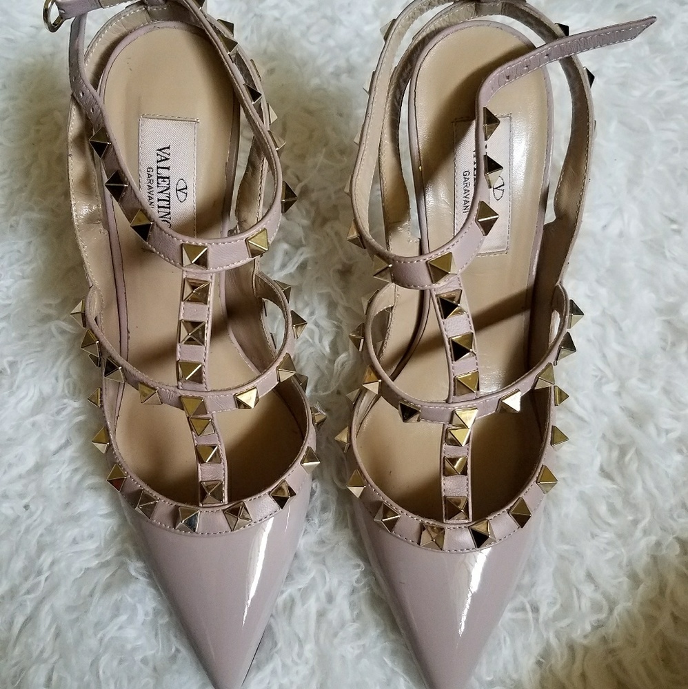Valentino Rockstuds nude