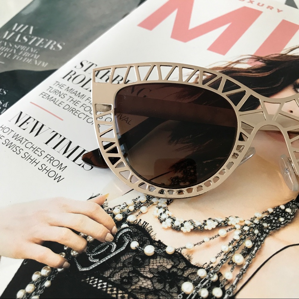 Sale ⬇️  Cateye Cutout Metal Frame Sunglasses - Picture 2 of 3