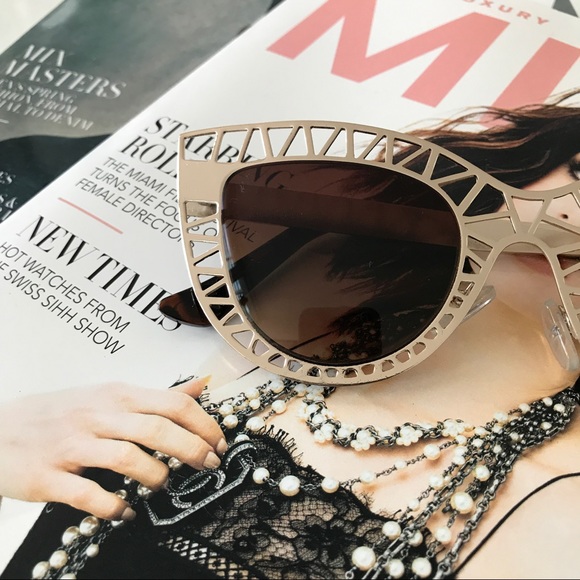 Sale ⬇️  Cateye Cutout Metal Frame Sunglasses - Picture 2 of 3