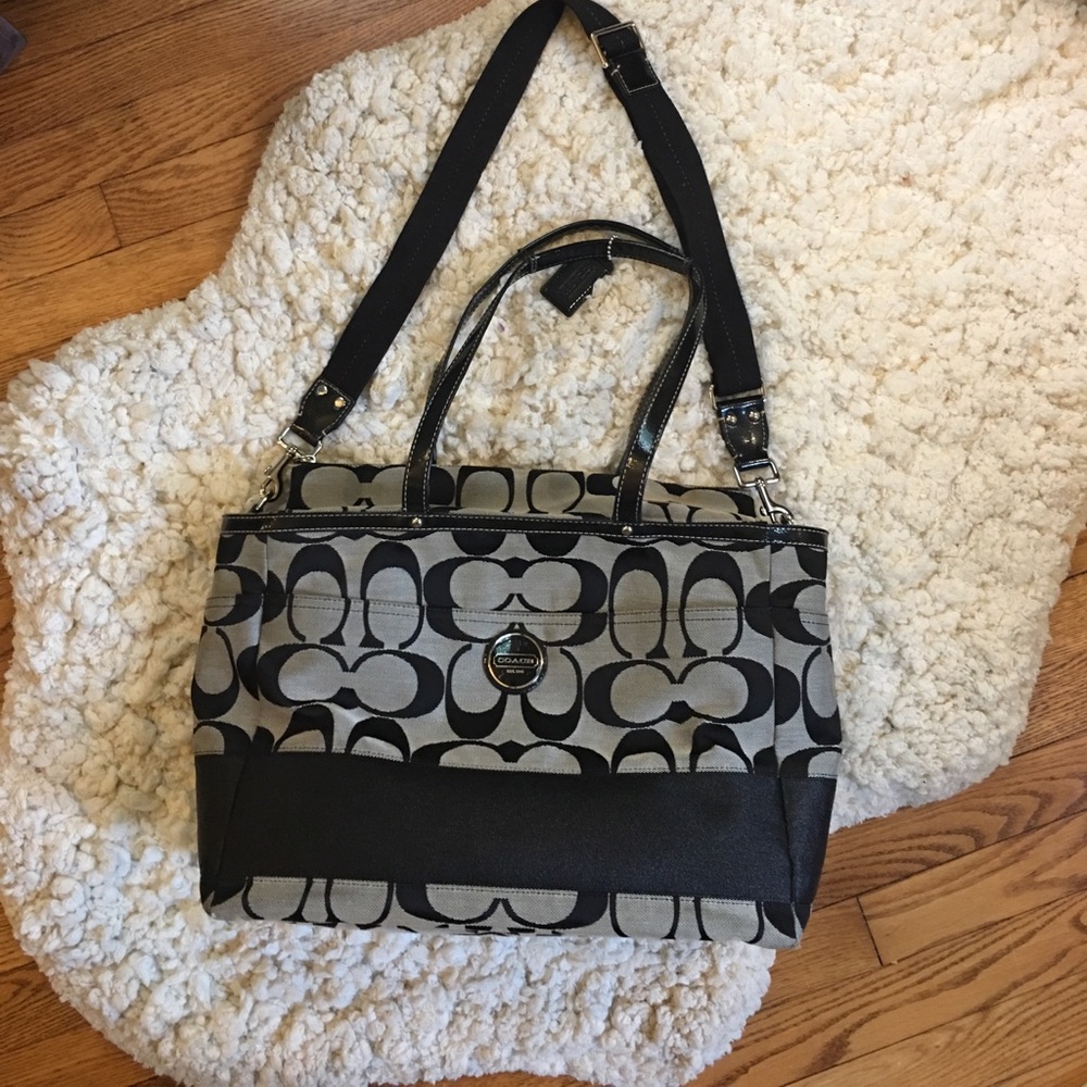 Authentic Coach Diaper Bag/baby bag/large tote