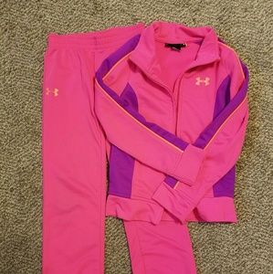 Girls size 5 Under Armour track suit 5t
