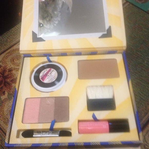 Benefit makeup palette - Picture 2 of 2