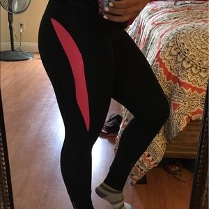 Women's Underarmour Compression Pants