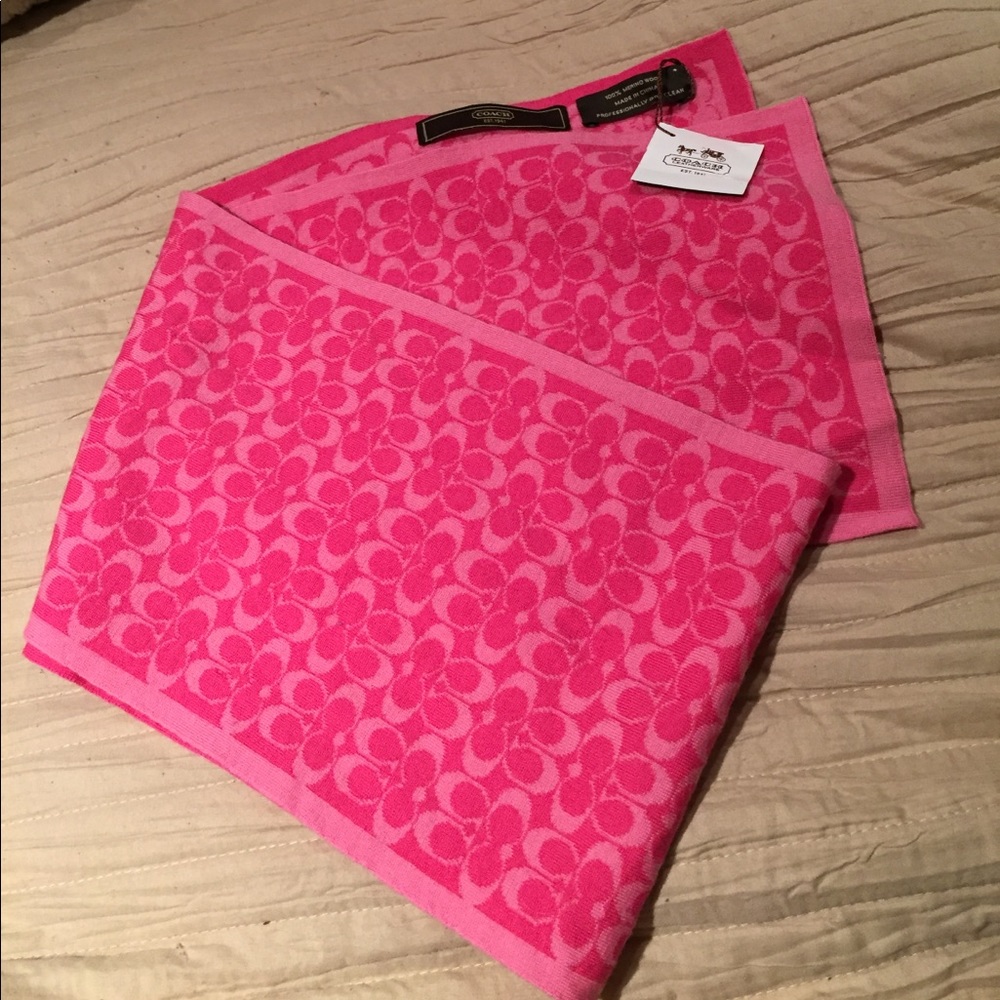 Coach scarf