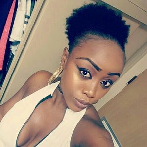 Meet your Posher, Esther