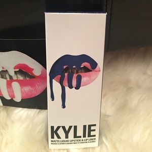 Kylie matte liquid lipstick & liner