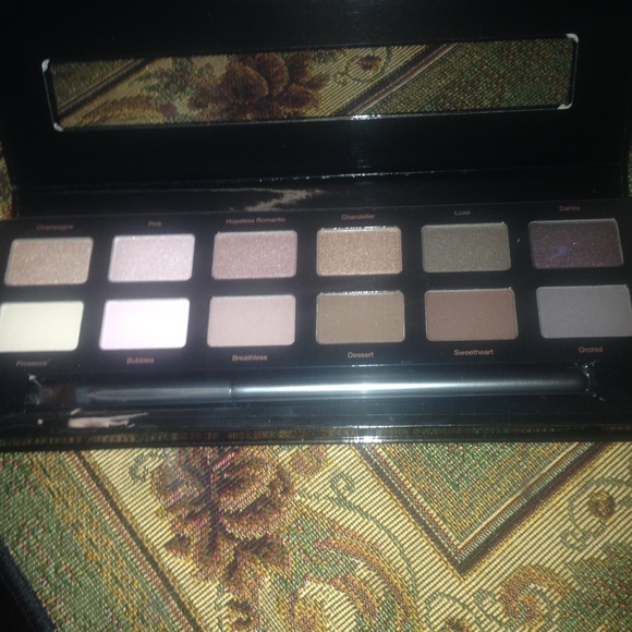 Ulta pallete Browns - Picture 3 of 3