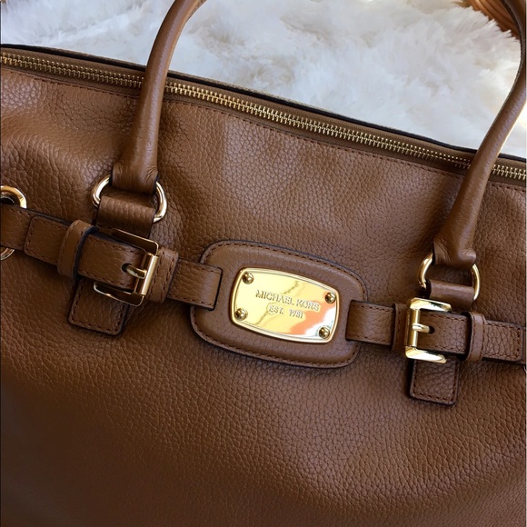 ⭕️Sale today only!⭕️Michael Kors HamiltonWeekender - Picture 2 of 8