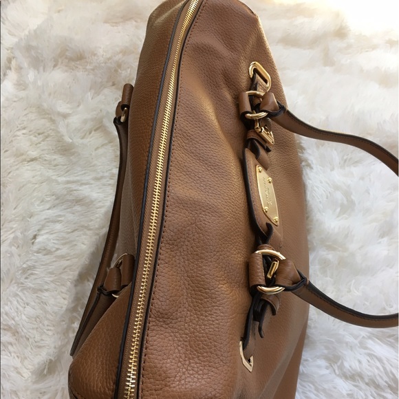 ⭕️Sale today only!⭕️Michael Kors HamiltonWeekender - Picture 7 of 8